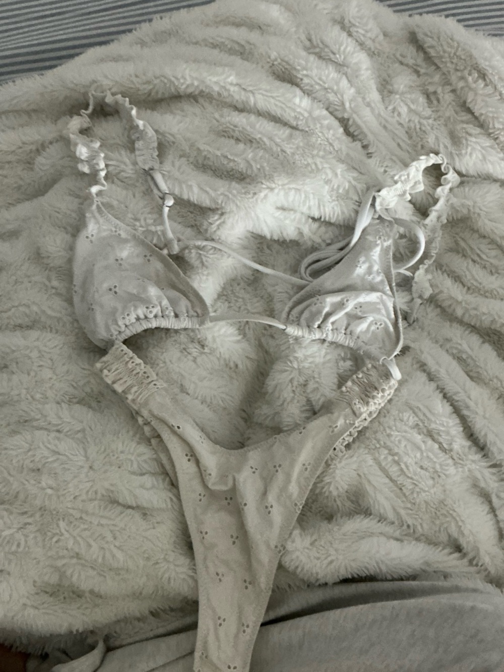 Frankie’s bikinis white bikini
